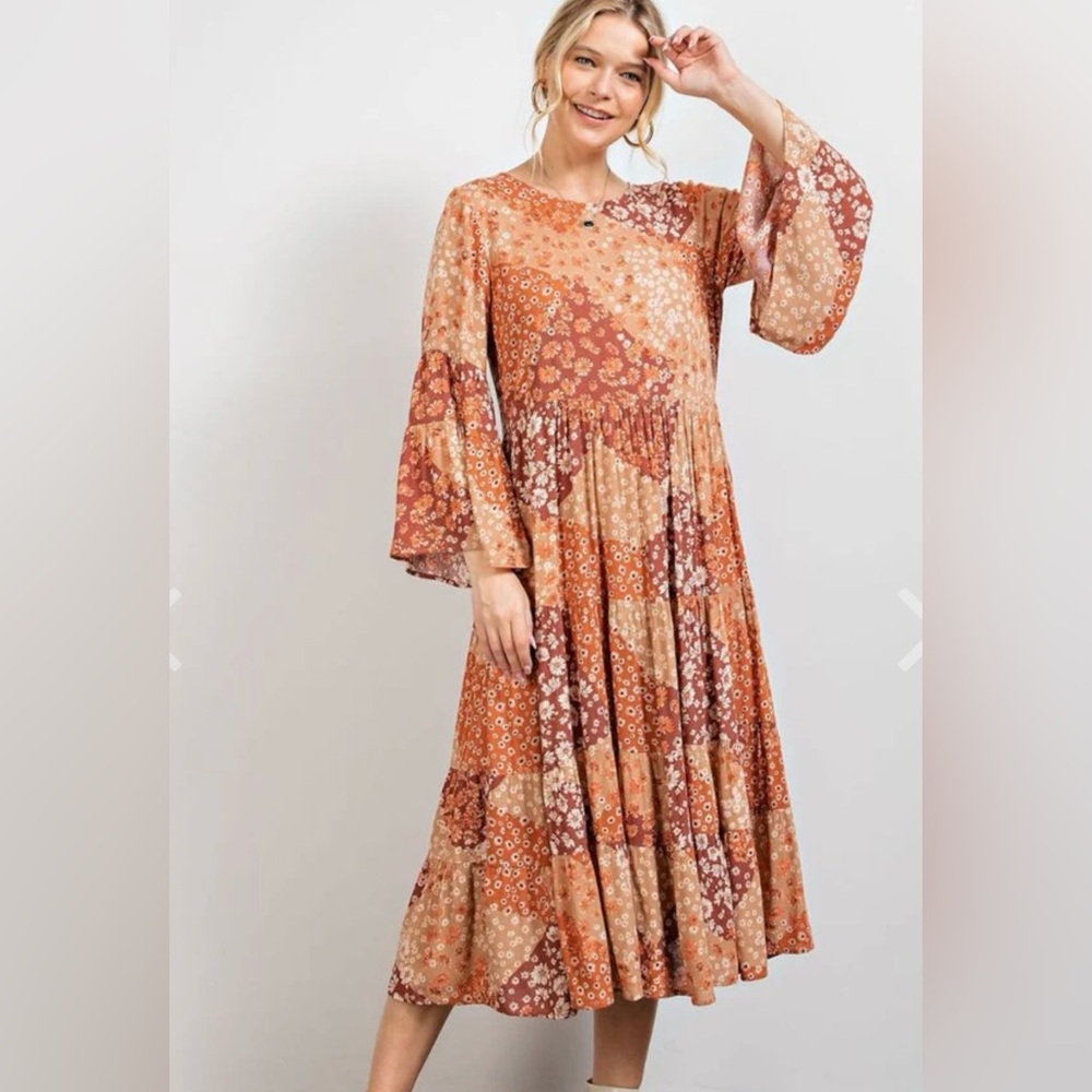 Easel Boho Midi Dress Bell Sleeve Floral Patch 100% rayon SZ S EUC